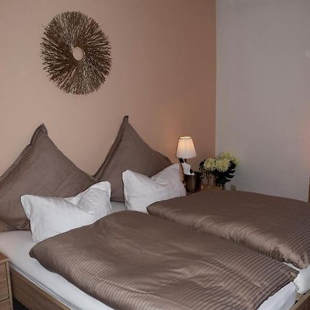 Hotel- Restaurant Kerzan'S Дортмунд Экстерьер фото